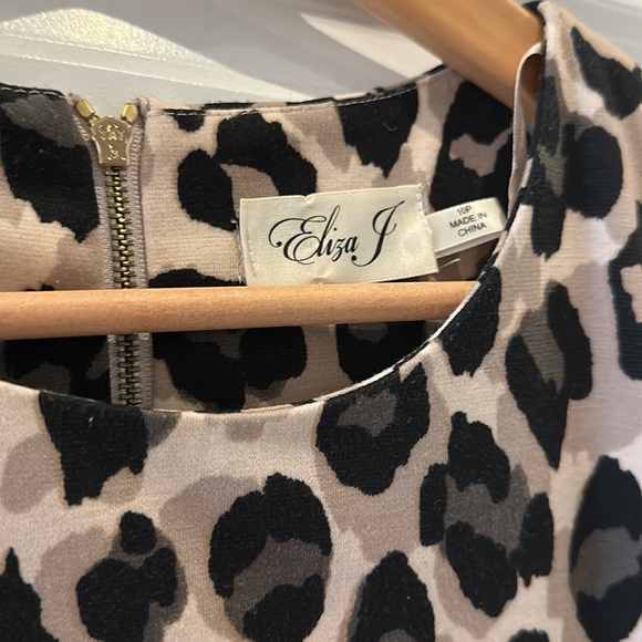Eliza J Leopard Print A-line Dress, size 10P - Picture 4 of 7